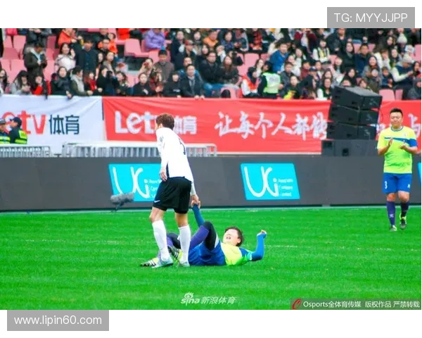 邻水足球明星盘点及其在国内外赛场上的精彩表现与成就分析 邻水足球明星盘点及其在国内外赛场上的精彩表现与成就分析